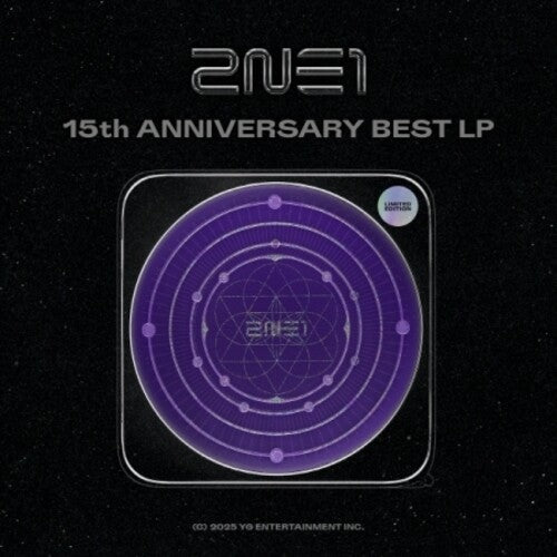 2NE1 - 15th Anniversary Best - incl. Cover Posters, Round Poster Covers Set, Lyrics Poster, Metal Credit Card + 4 Selfie Photocards LP (Asia - Import, Poster, Photo / Photo Card) [Vinyl]