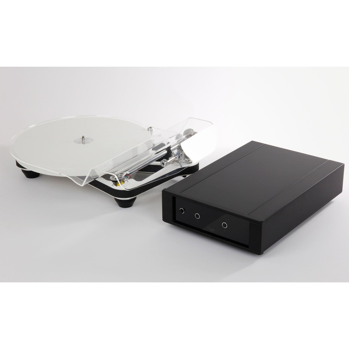 Rega - Planar 10 Turntable ; VINYLGLOB