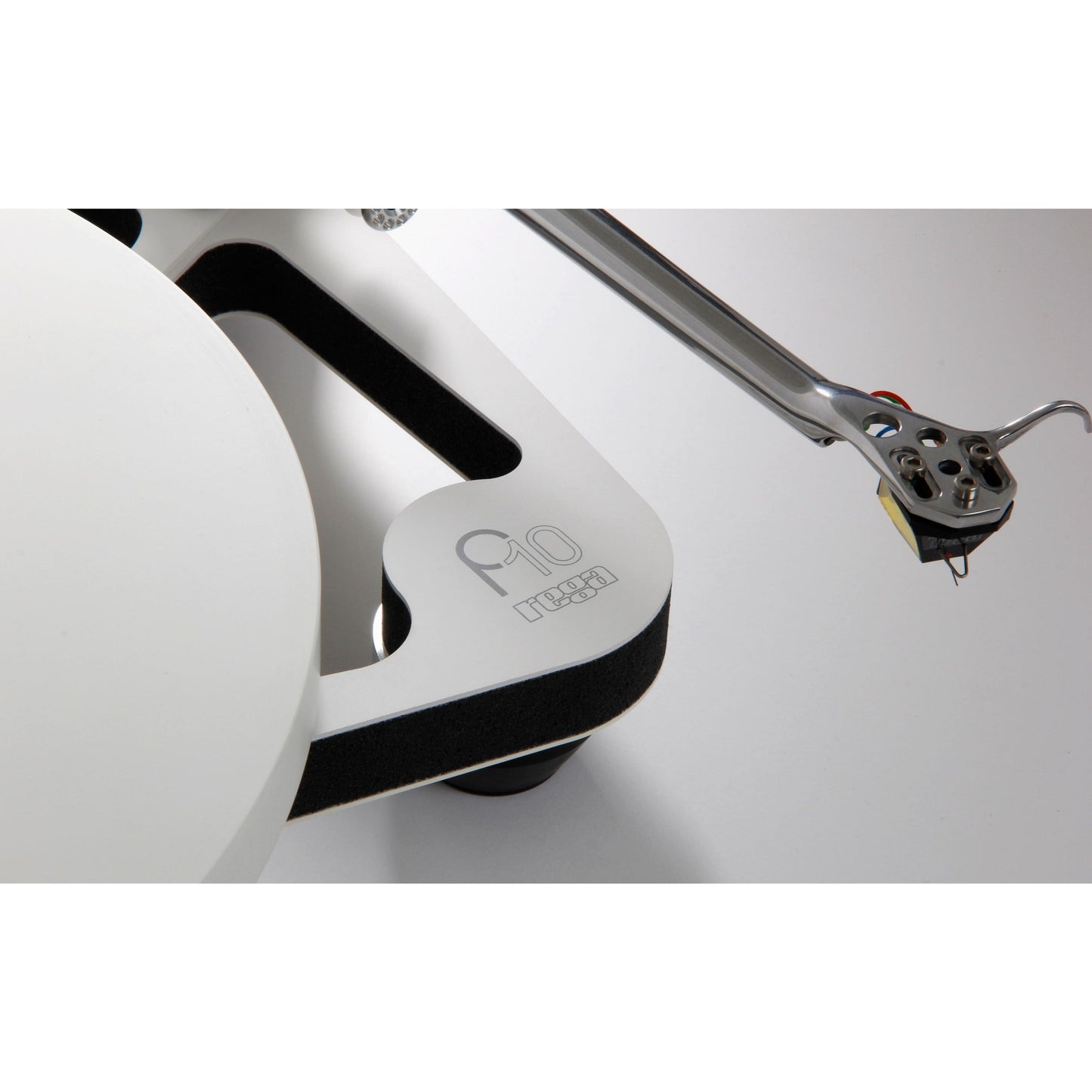Rega - Planar 10 Turntable ; VINYLGLOB