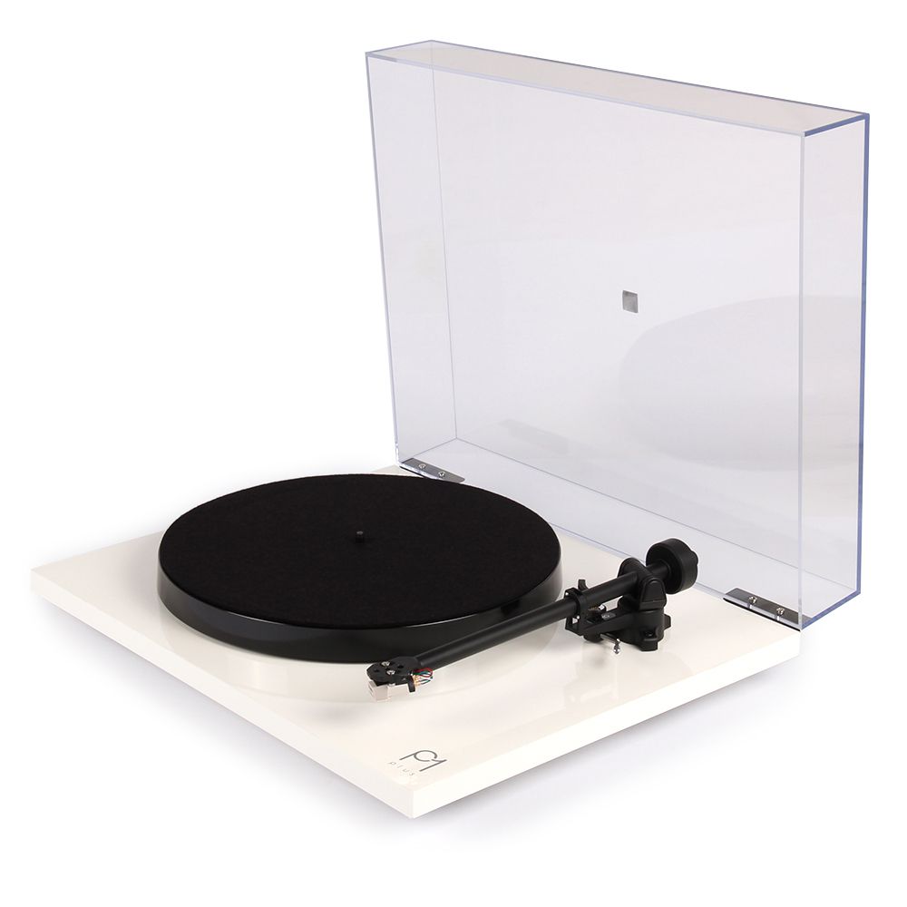 Rega - Planar 1 Plus Turntable ; VINYLGLOB