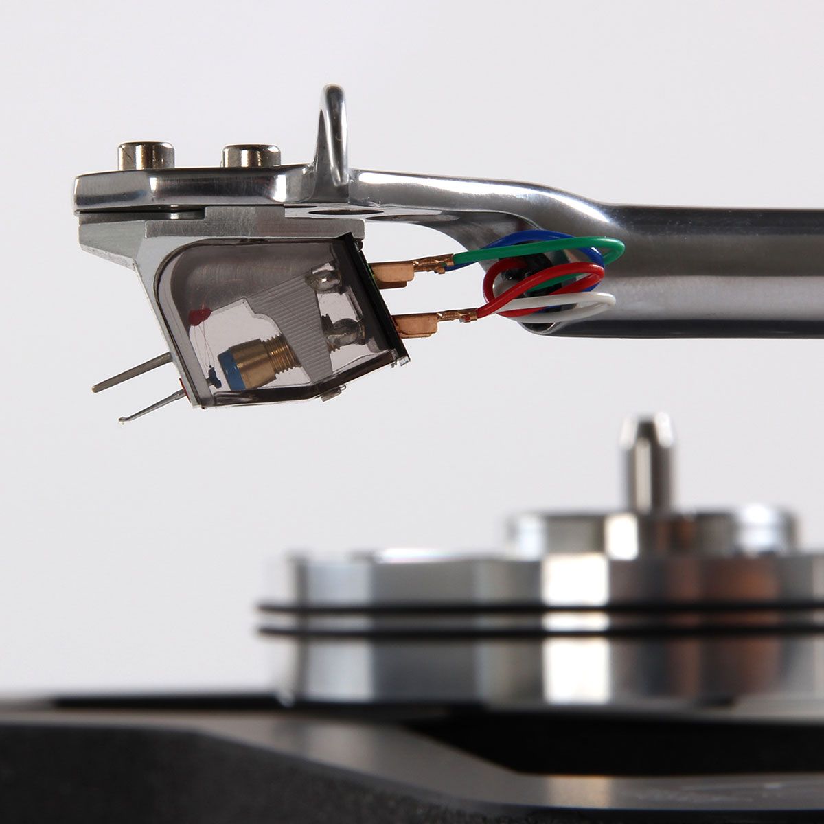 Rega - Planar 10 Turntable ; VINYLGLOB