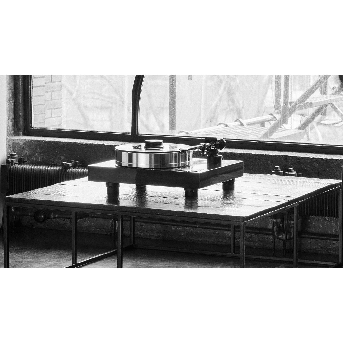 Pro-Ject - Xtension 10 Evolution Turntable ; VINYLGLOB